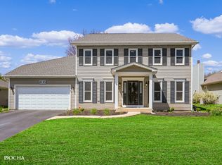 2530 Doncaster Dr, Aurora, IL 60504