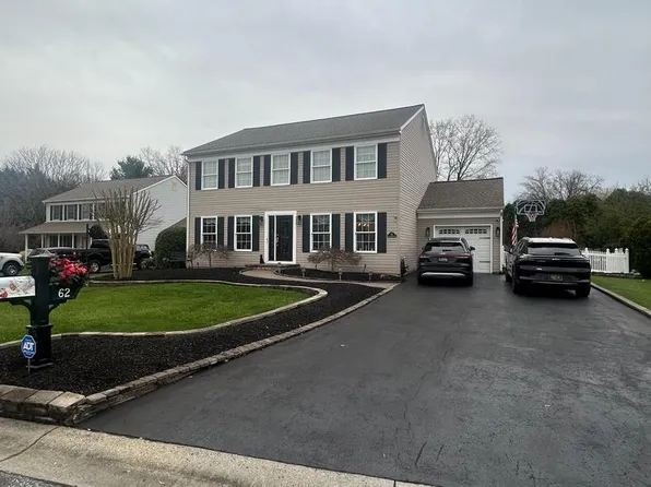 62 General Maxwell Ct, Newark, DE 19702