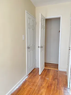 Sold by Remax City Square | media 16