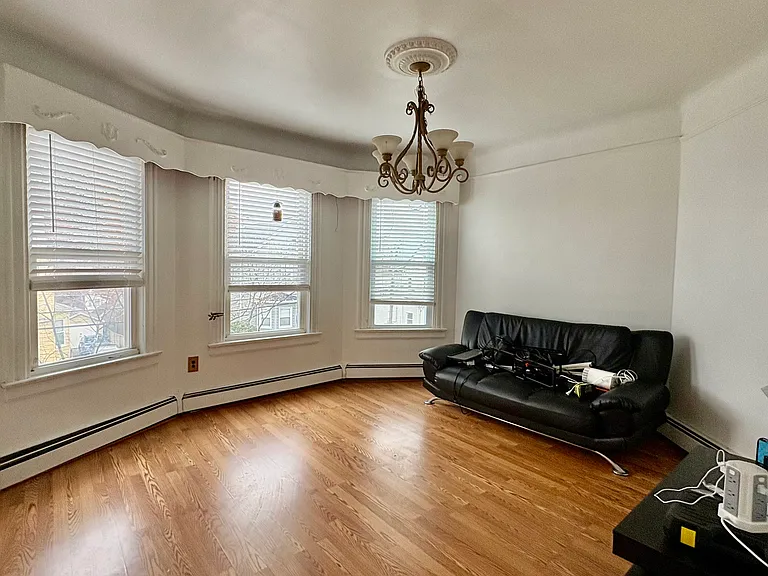 143 Elm St #2 — Photo 5