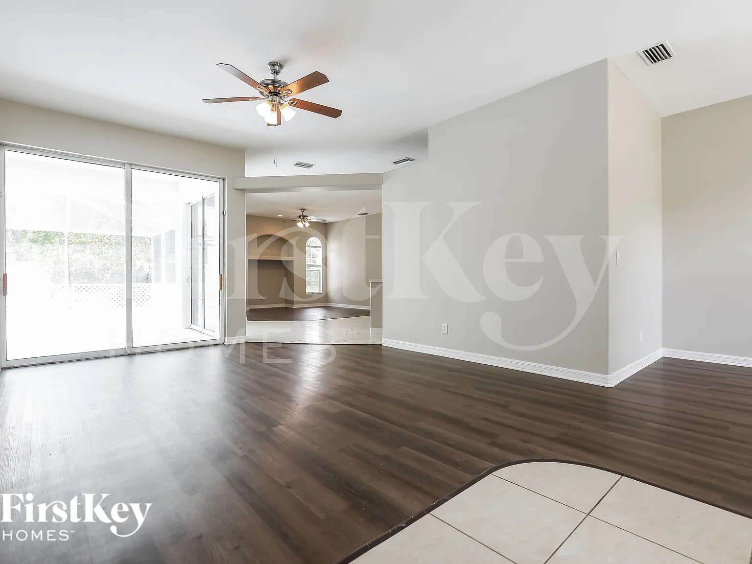 3 bed, 2.0 bath, 1730 sqft, $2,580 — Photo 2
