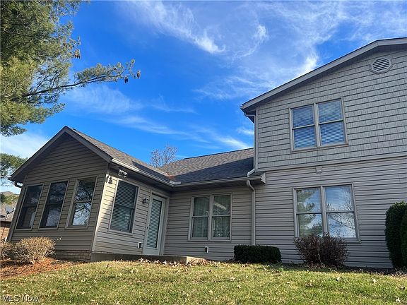 4th image of 229 Pinehurst Dr