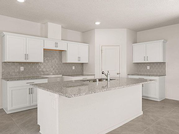 5th image of 5626 Newhall Dr SE
