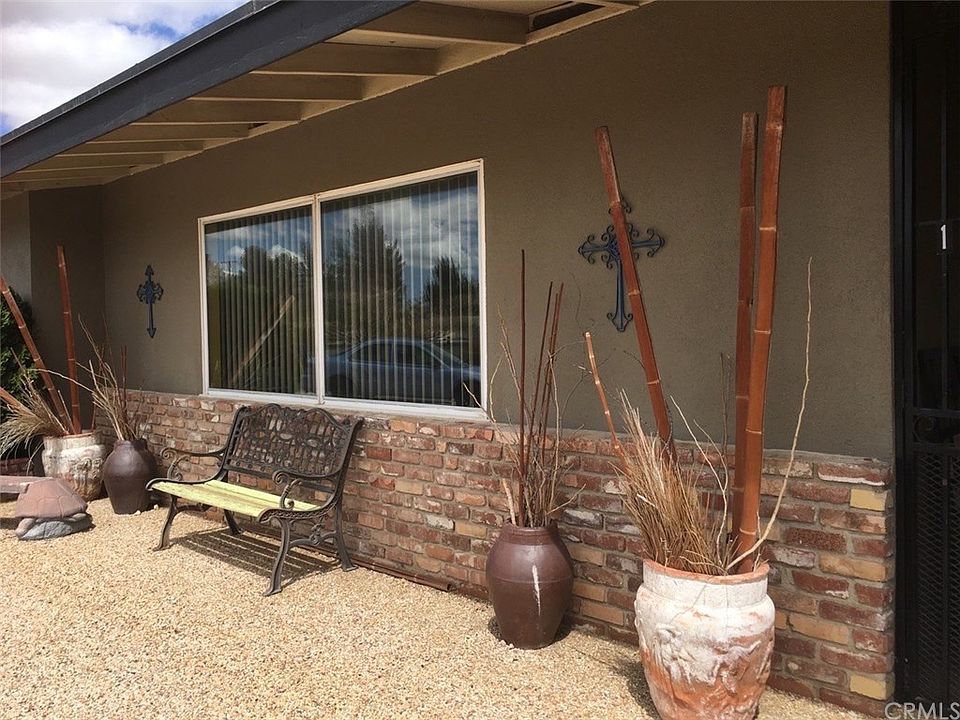 1st image of 16488 Desert Knoll Dr