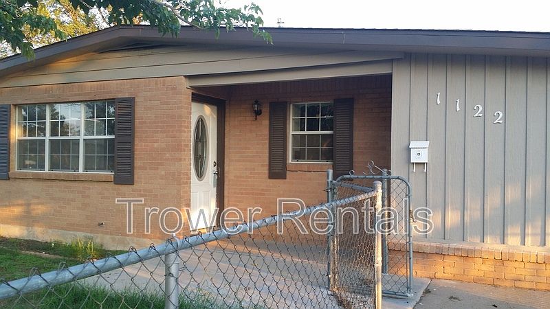 1st image of 1122 E 44th St