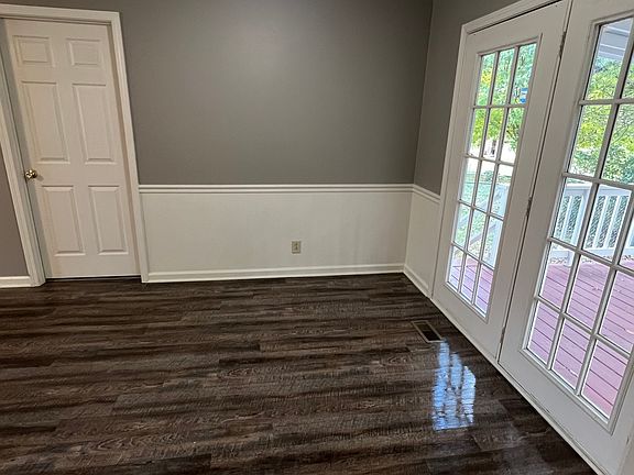 4th image of 470 Bamburg Dr