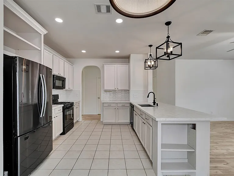 4423 Garden Ridge Ct — Photo 11