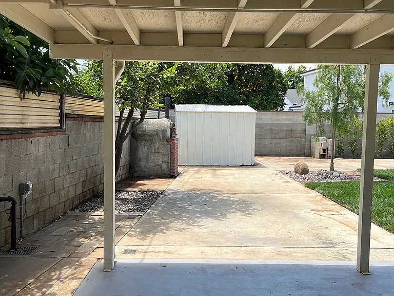 8039 Cantaloupe Ave — Photo 32