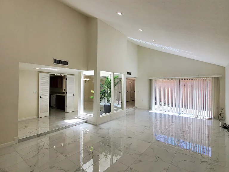 4750 E Placita Elegante — Photo 4