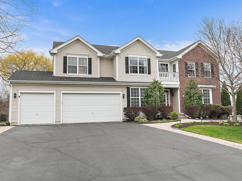 1st image of 1444 Essex Dr