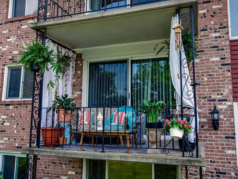 Village Center Apartments — Photo 15