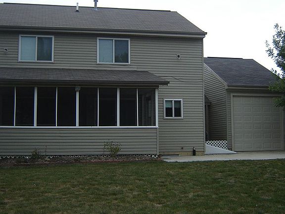 RV Garage Opens to Rear