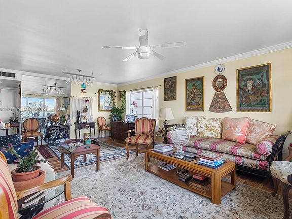 5th image of 1502 S Lakeside Dr APT 112