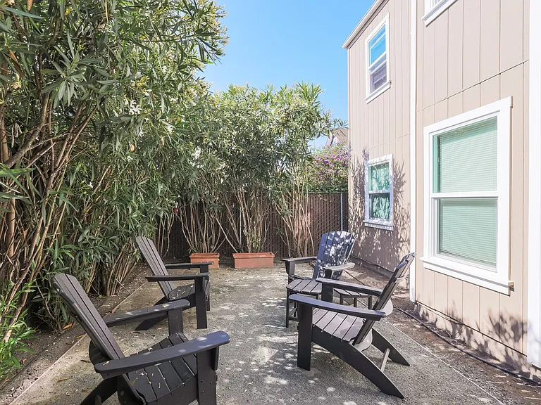 5851 Vallejo St #B — Photo 24