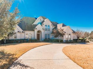 1020 E Par View Cir, Cedar Hill, TX 75104