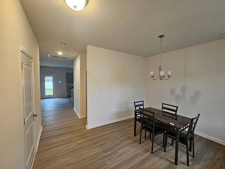 1621 Old Barn Rd — Photo 8