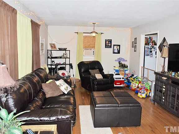 2nd image of 932 Fleeman Ln