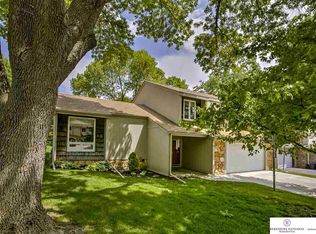 1433 S 167th St, Omaha, NE 68130