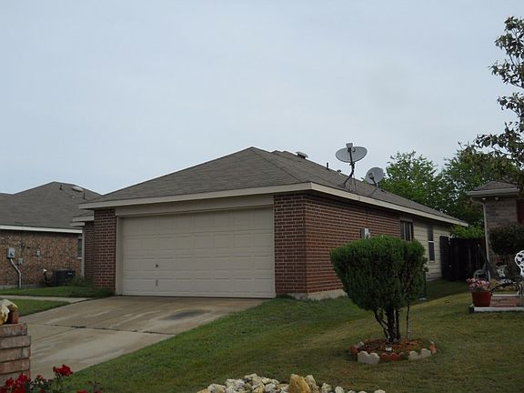 2nd image of 220 Allenwood Dr