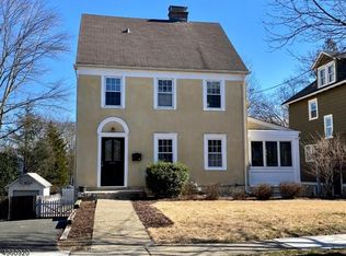 16 N Summit Ave, Chatham, NJ 07928