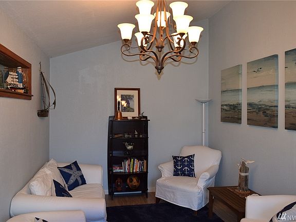 3rd image of 350 Sand Dune Ave NW