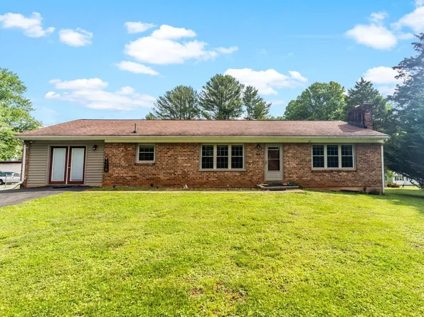 938 Wiggington Rd, Lynchburg, VA 24502