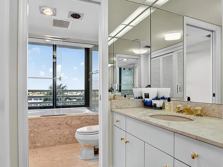 1500 S Ocean Blvd #704 — Photo 30