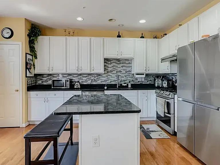 8797 Stonehouse Dr — Photo 21