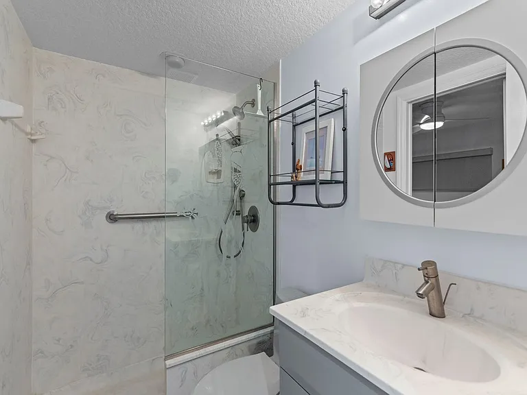 2700 Ocean Dr #404 — Photo 19