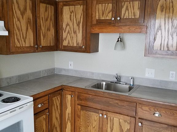 5th image of 1709 N 25th St APT 16