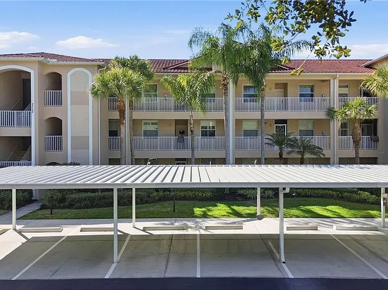 2700 Cypress Trace Cir #3112 — Photo 3
