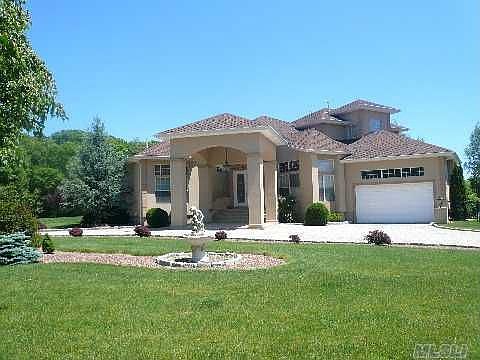 1st image of 365 Willow Dr