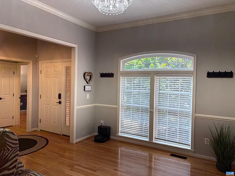 42 Branch Ln — Photo 3