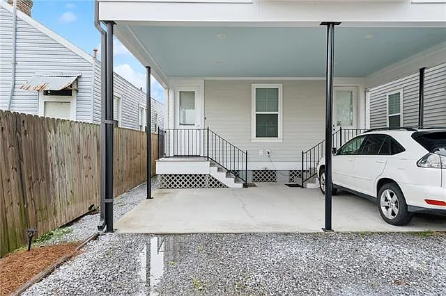 2410 Valence St #2410 — Photo 7