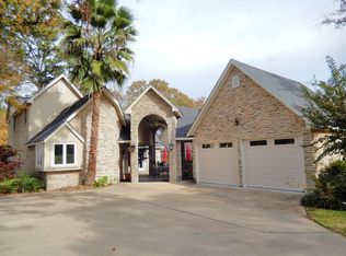 157 Dogwood Lakes Cir, Bullard, TX 75757
