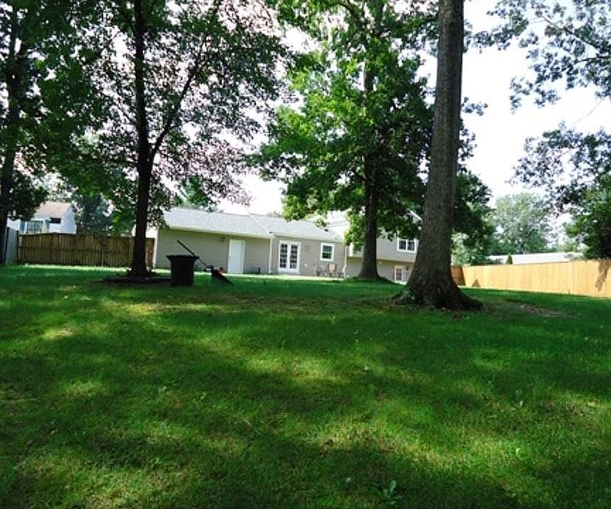 2nd image of 2224 Harford Ct