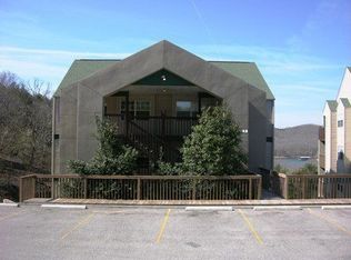 26 Chickadee Ct, Branson, MO 65616