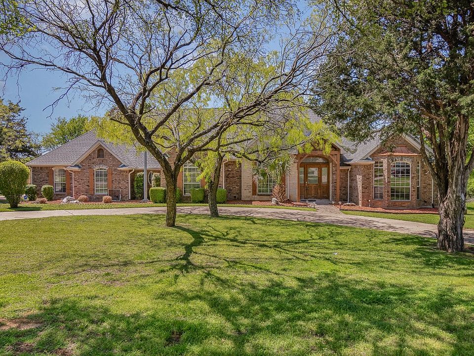 1st image of 1523 Cypress Bend Dr