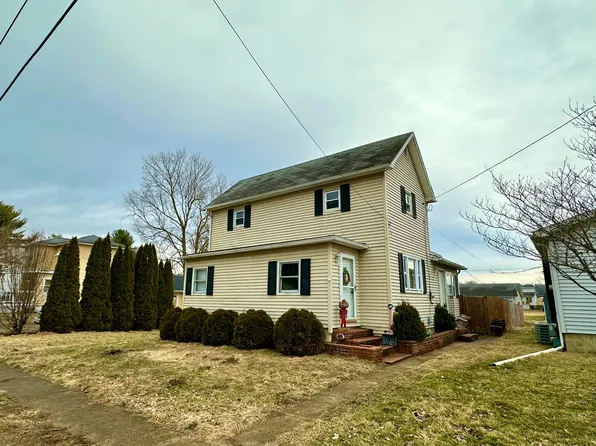 656 Jefferson St, Utica, OH 43080