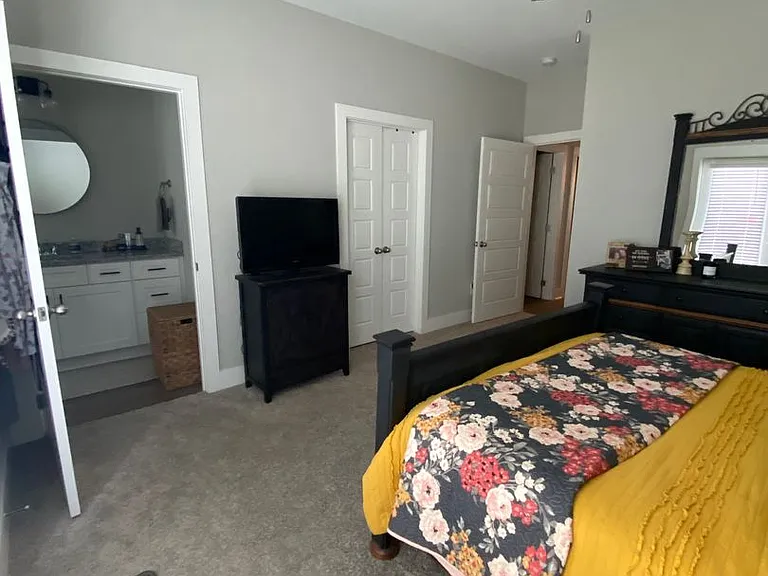 1283 Burrow Cir — Photo 16