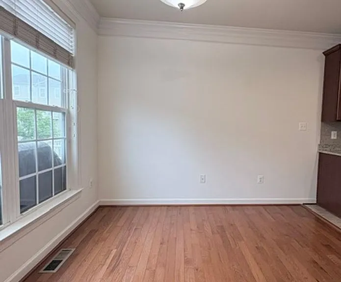 121 Autumn View Dr — Photo 17