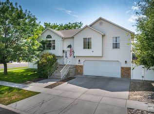 4931 Rose St, Chubbuck, ID 83202