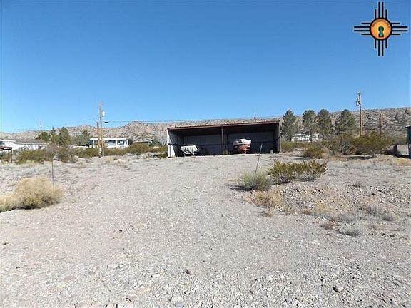2nd image of 13 Waterdog Rd