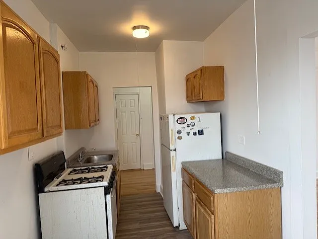 3063 Roberts Ave #3N — Photo 2