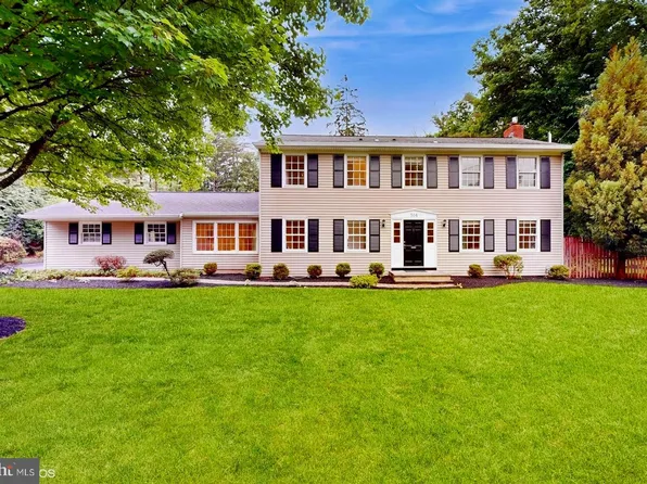 304 Riverside Dr, Princeton, NJ 08540