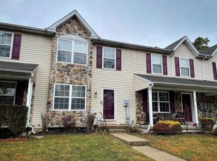 16 Normans Ford Dr, Sicklerville, NJ 08081