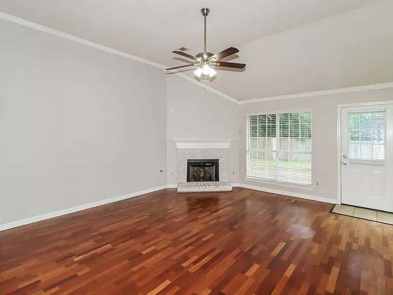 1058 Green Fern Cv — Photo 4