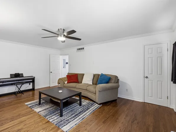 6015 E University Blvd APT 126, Dallas, TX 75206