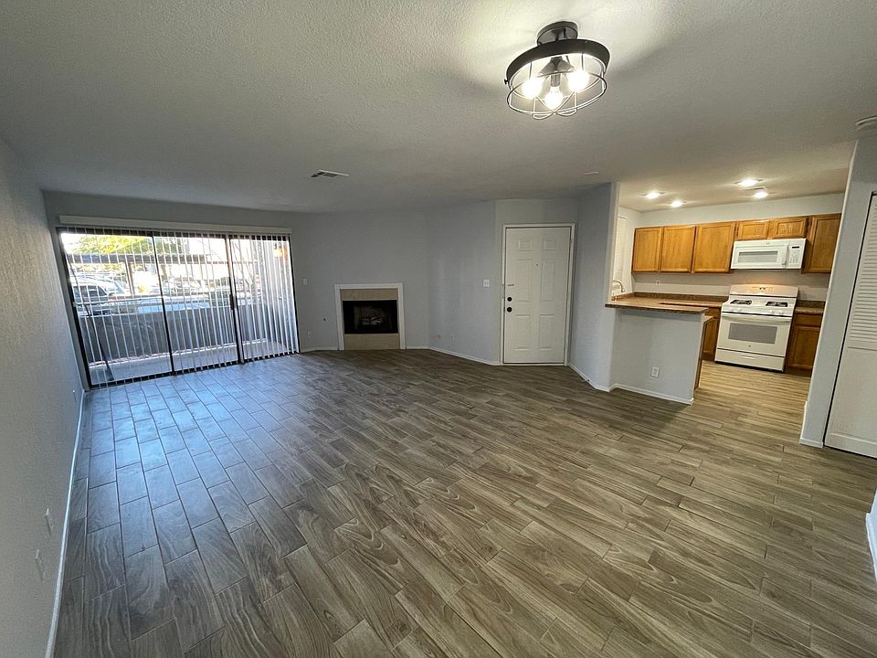 1st image of 5054 S Rainbow Blvd Unit 103