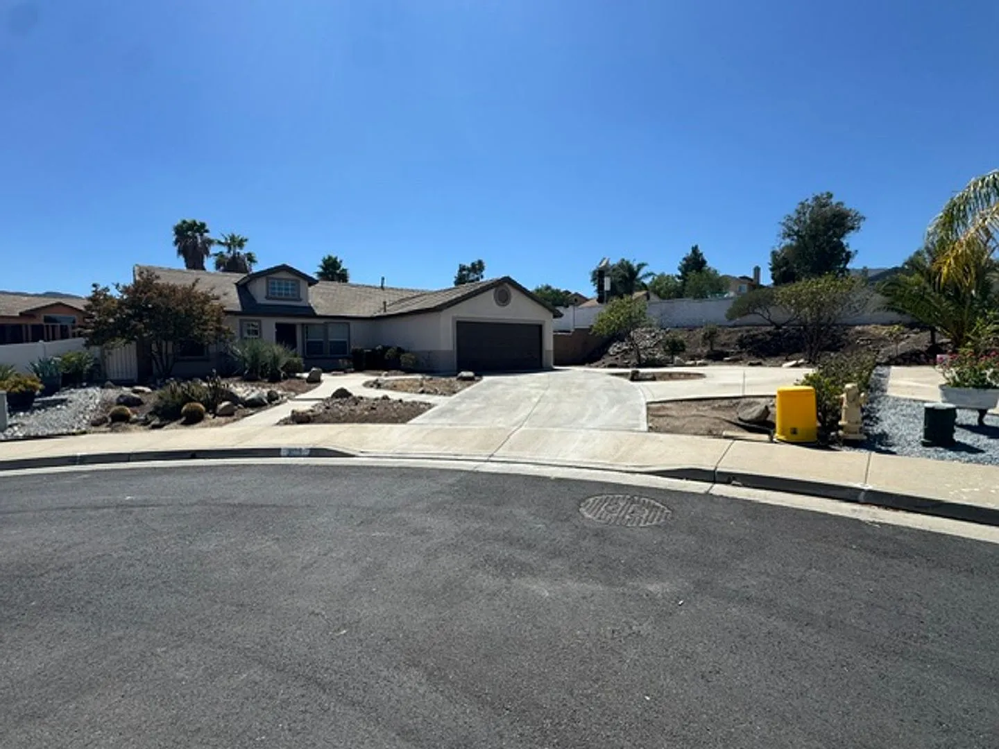Coming Soon, Beautiful 4 bedroom home for rent — Photo 1